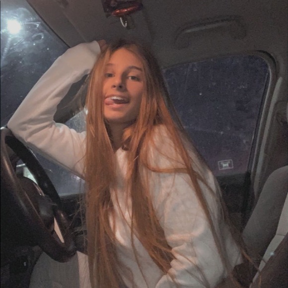 Meet your Posher, Taylor - Picture 1 of 1